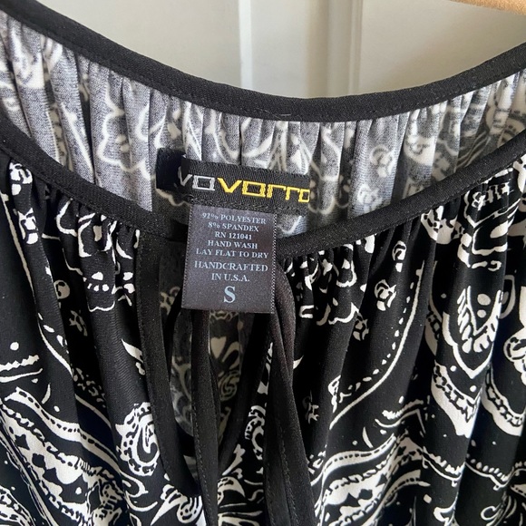 Super cute drapy top - spandex - Picture 2 of 4